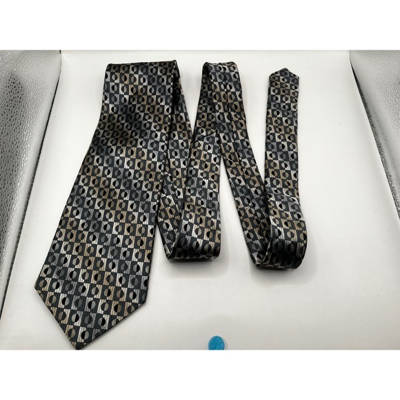 Paul Dione Other - Paul Dione Mens Geometric Silk Necktie 100% Silk Black Gray White